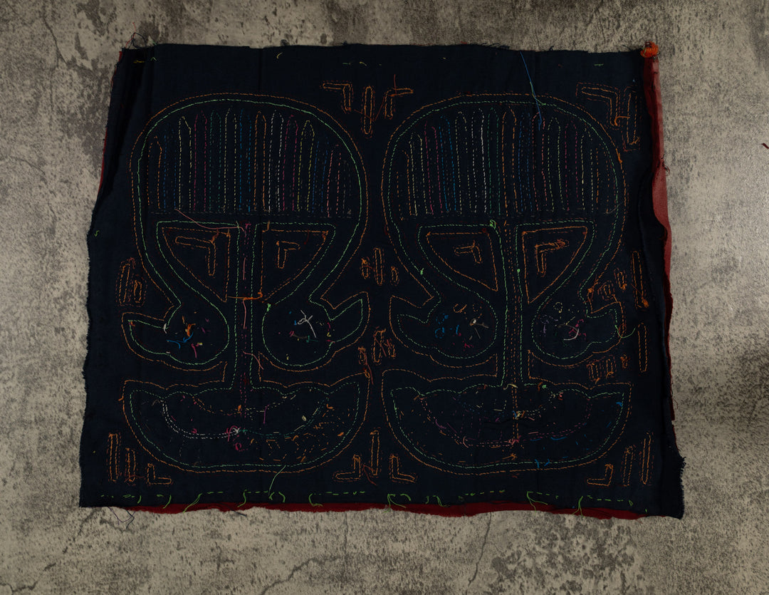 Swan Under Mushroom Umbrella Mola