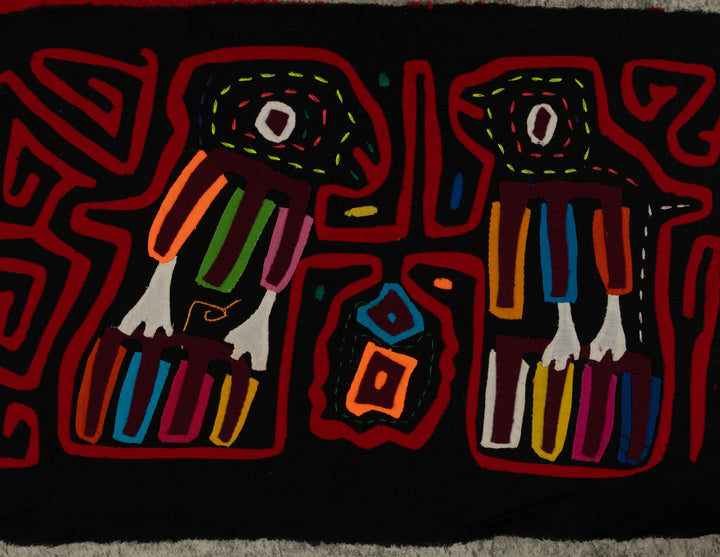 Classic Black And Red Bird Mola