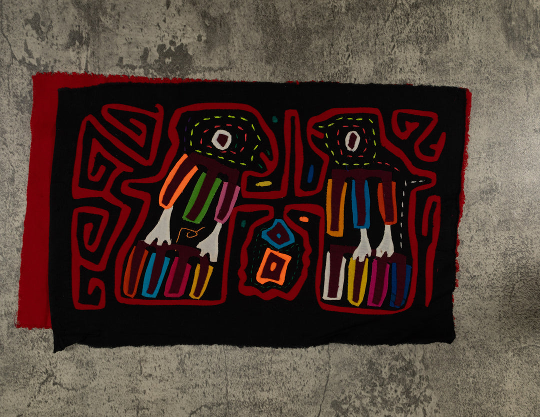 Classic Black And Red Bird Mola