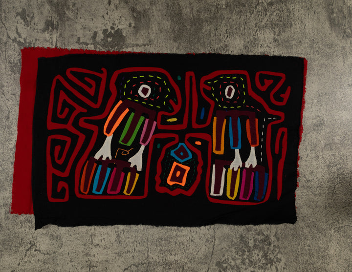 Classic Black And Red Bird Mola