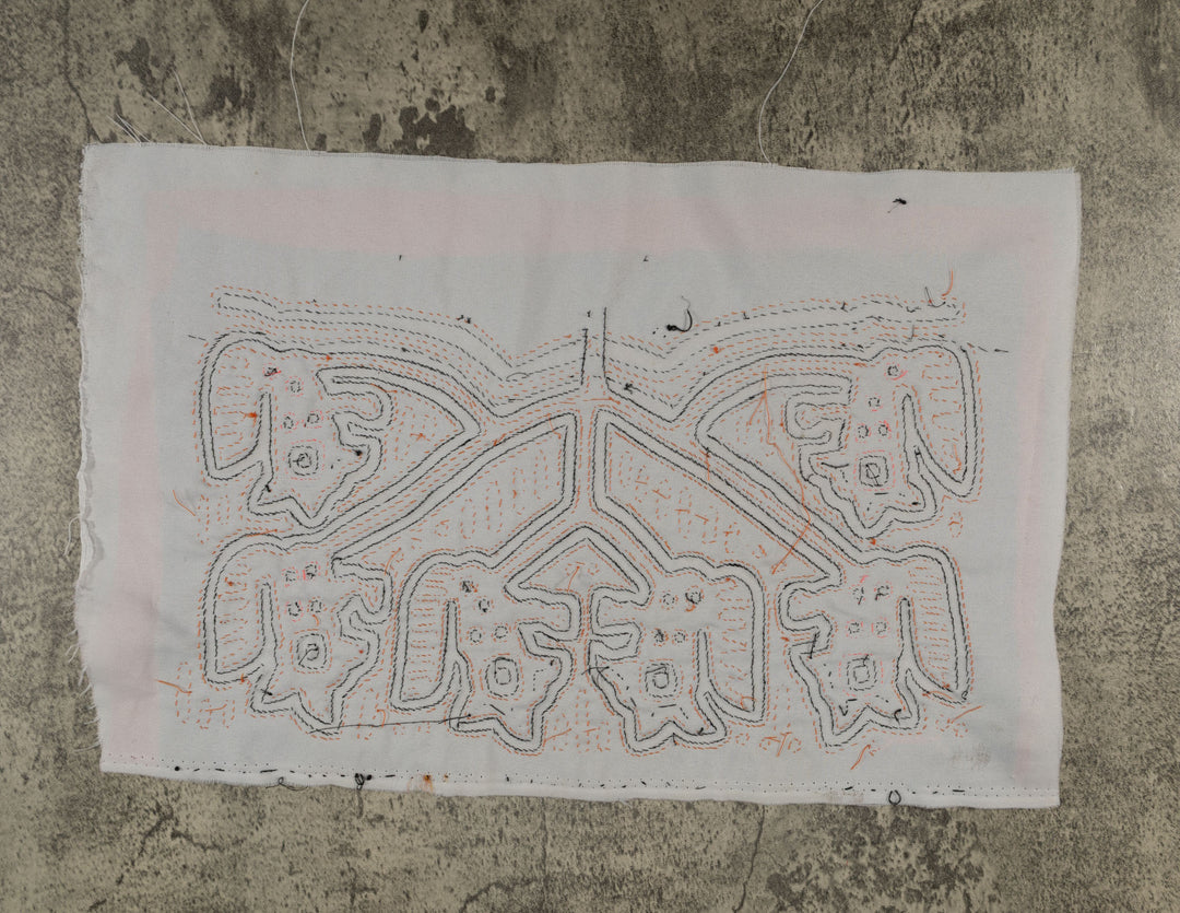 Classic Orange And White Squirrels Delight Mola