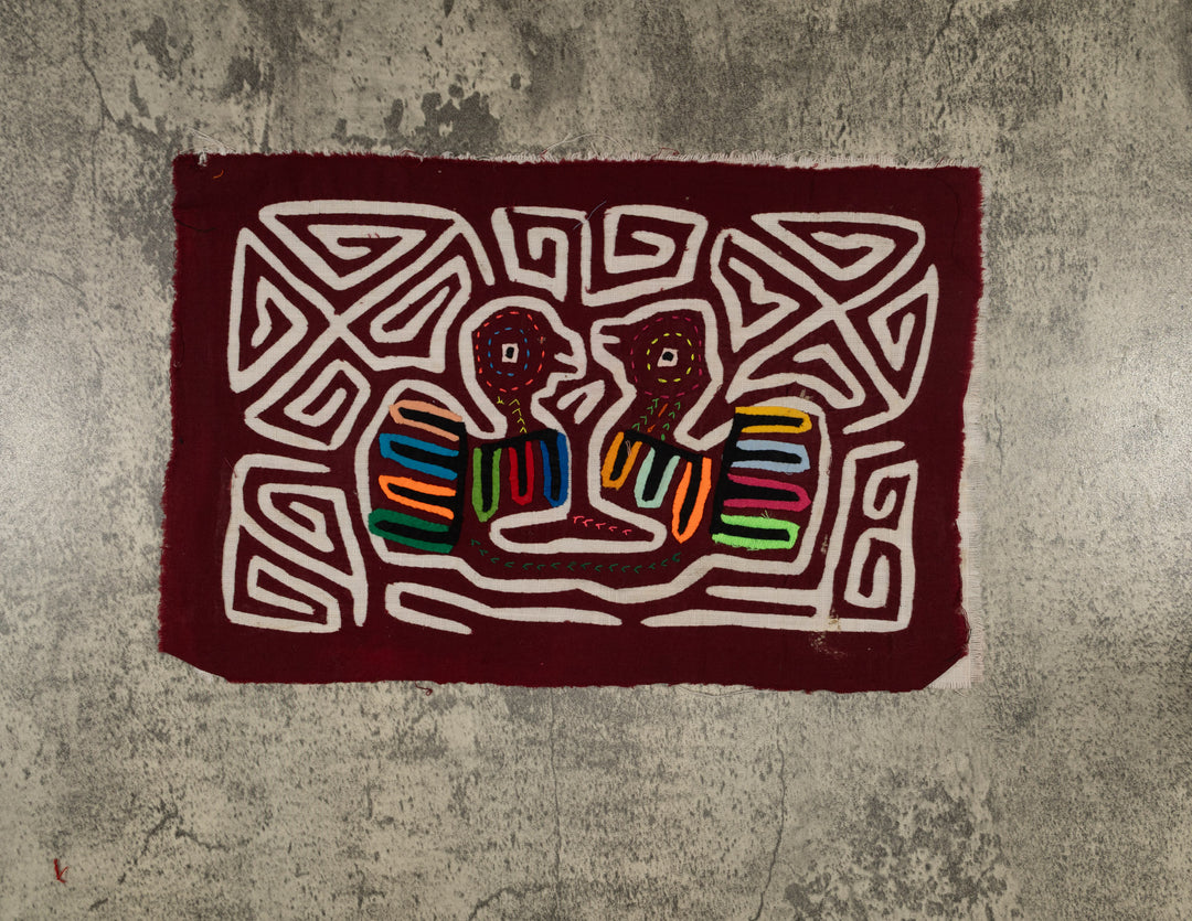 Traditional Burgundy And White Talking Chick Mola