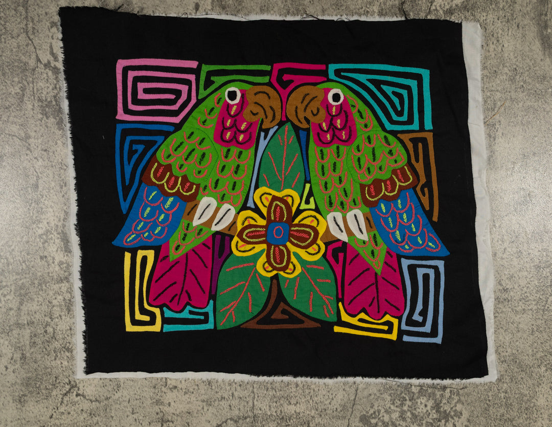 Tropical Parrots Facing Each Other Mola