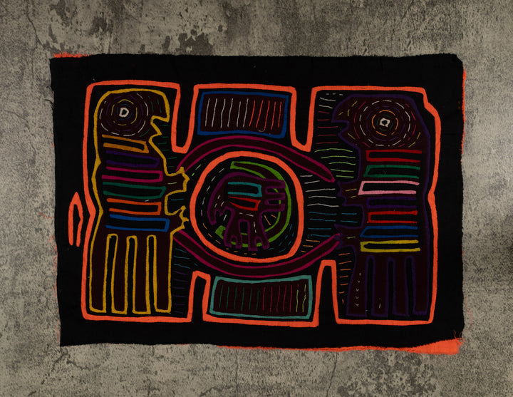 Classic Black And Orange Parrot Bird Mola