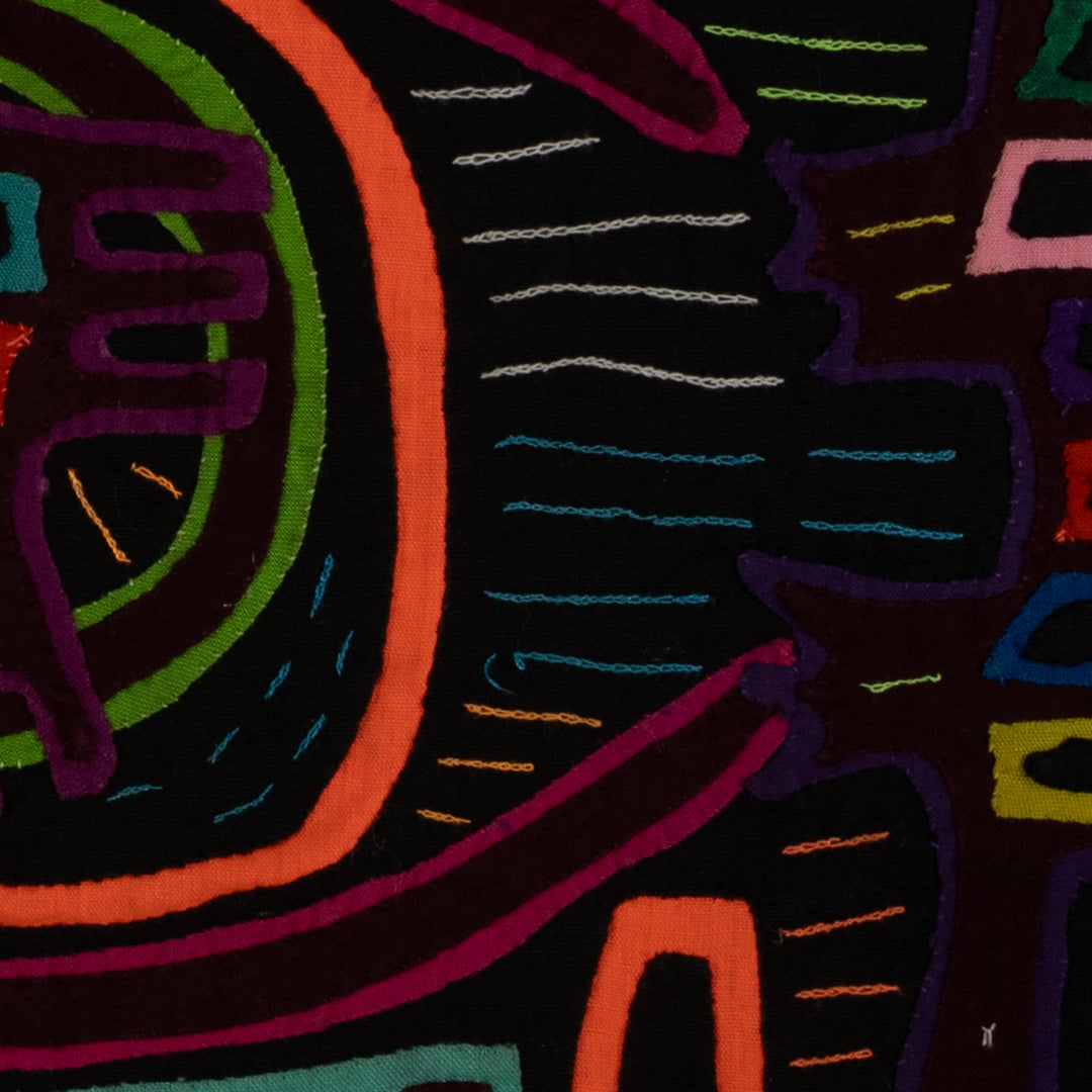 Classic Black And Orange Parrot Bird Mola