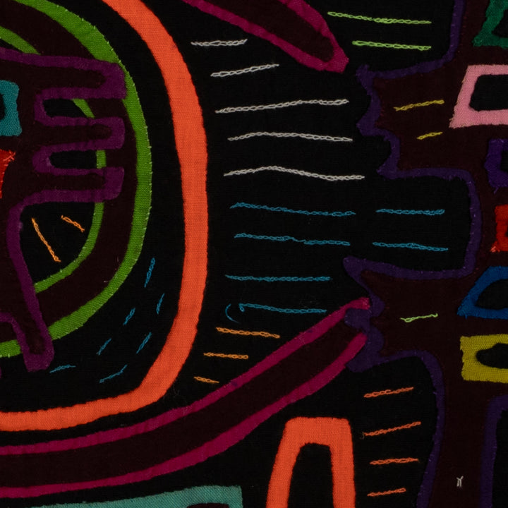 Classic Black And Orange Parrot Bird Mola