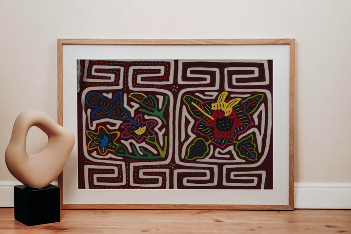 Traditional Hummingbird Bee And Flower Mola