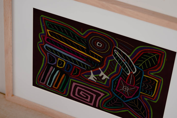 Classic Rainbow Colors Hummingbird And Flower Mola