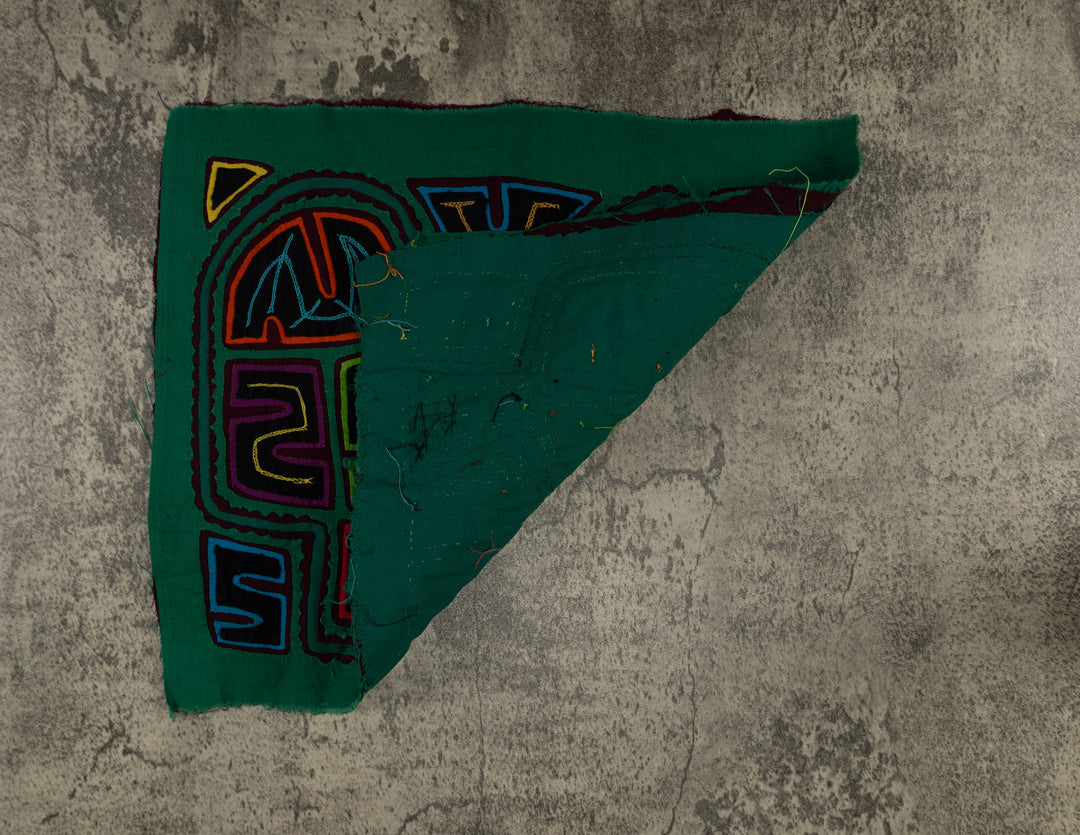 Classic Green Arrowhead Mola