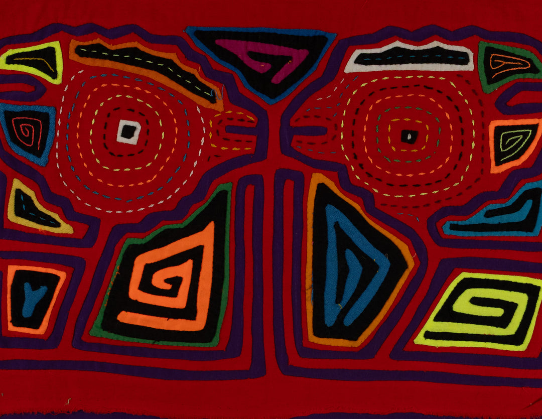 Red Bird Talking Out Of Both sides Of Mouth Mola