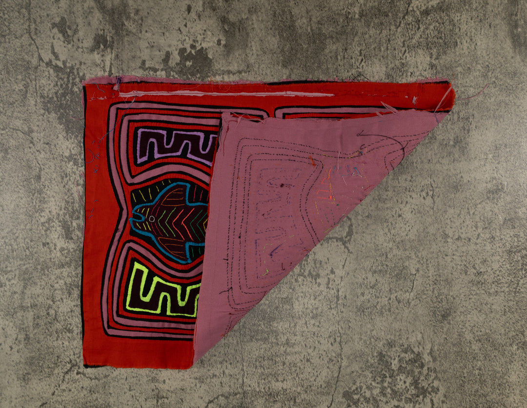 Classic Orange And Pink Fish Aquarium Mola