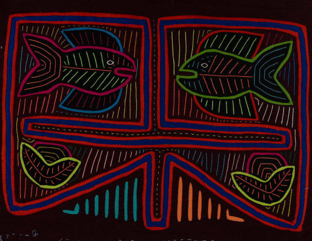 Burgundy And Blue Aquarium Fish Mola