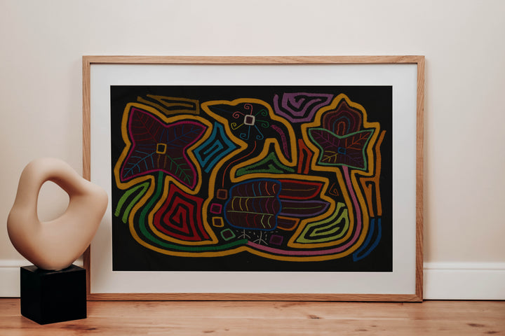 Classic Black And Gold Swan Flower Mola