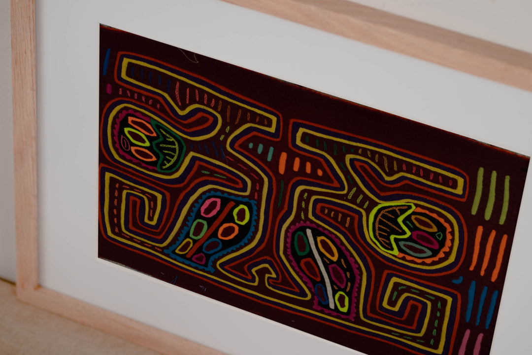 Classic Burgundy And Yellow Happy Octopus Mola