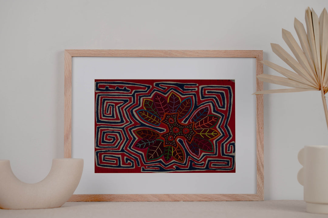 Classic Red White And Blue Floral Flower Mola