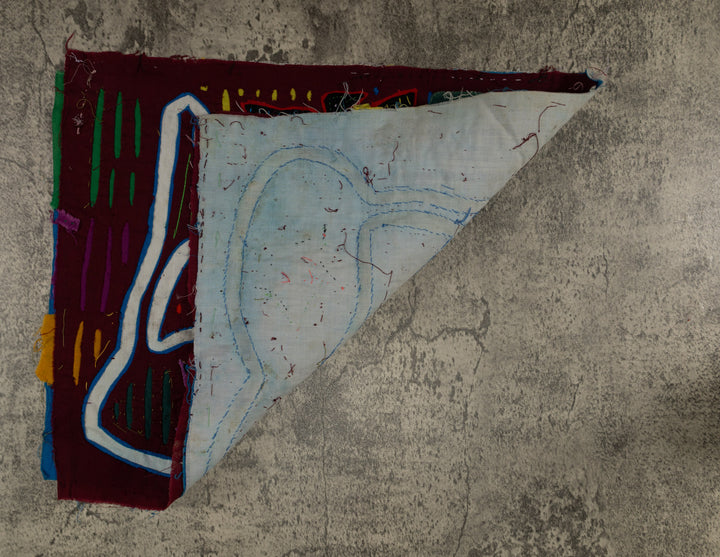 Classic Maroon And White Flag Day Mola