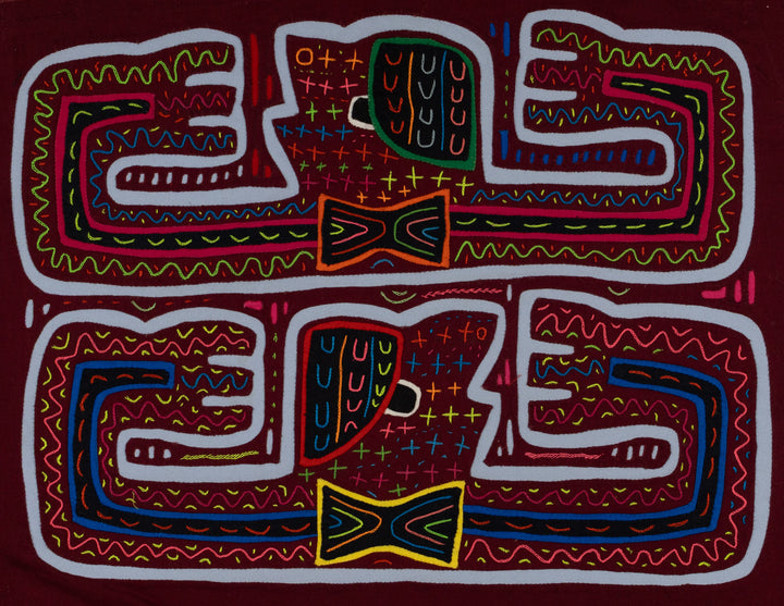 Traditional Red And Blue Look Mom Muscles Mola