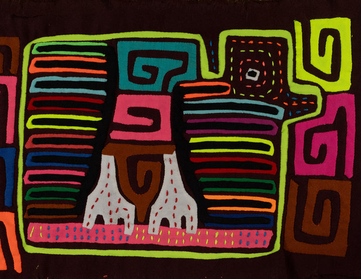 Classic Rainbow Colors Fancy Rainforest Bird Mola