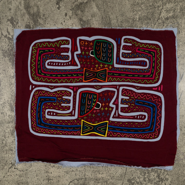 Traditional Red And Blue Look Mom Muscles Mola