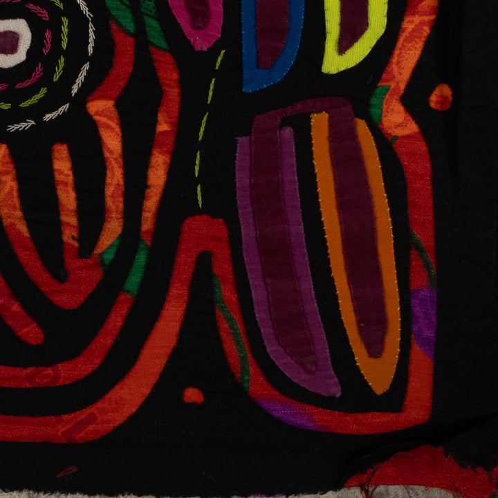 Traditional Black And Red Family Affair Mola