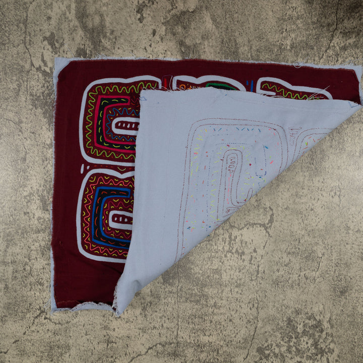 Traditional Red And Blue Look Mom Muscles Mola