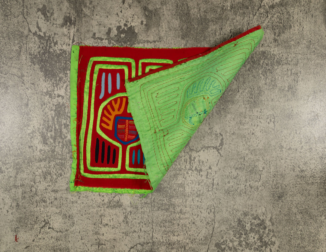 Traditional Red And Green Tweety Bird Mola