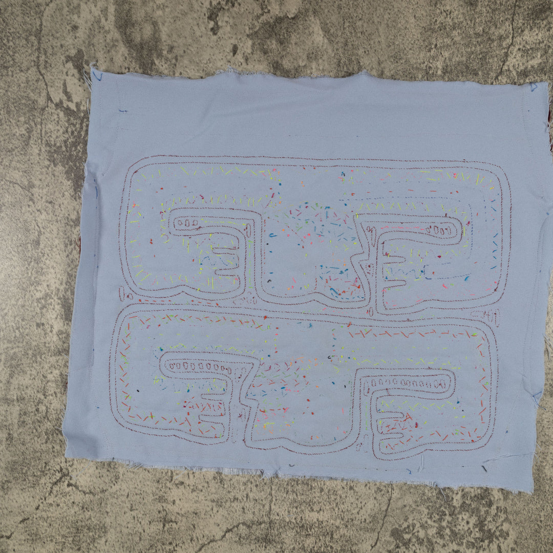 Traditional Red And Blue Look Mom Muscles Mola