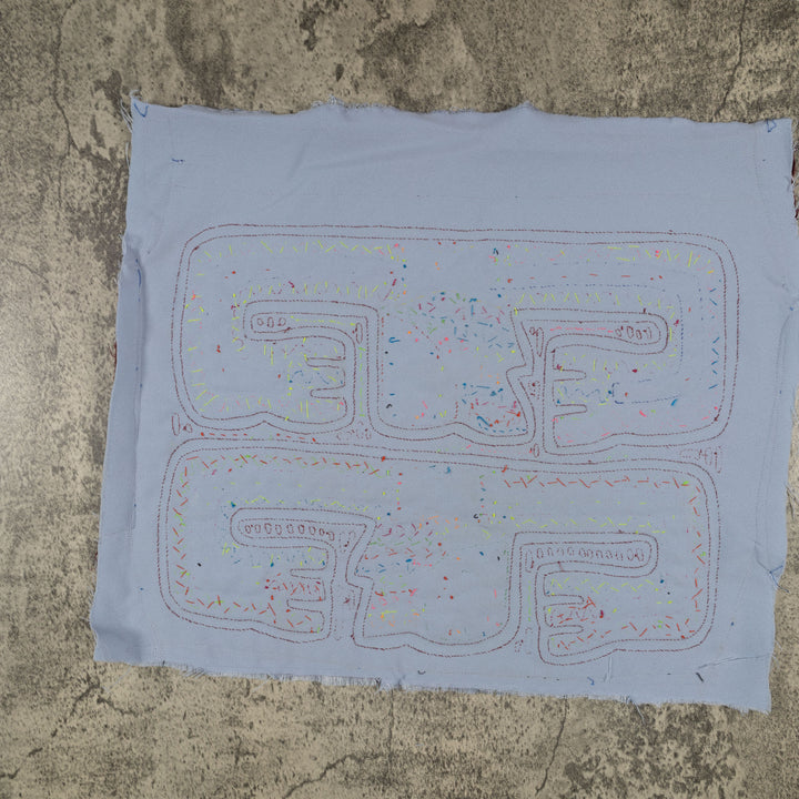 Traditional Red And Blue Look Mom Muscles Mola