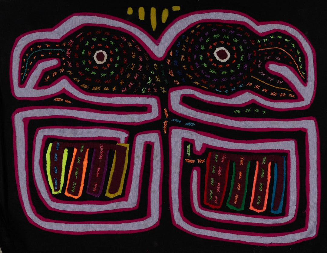 Black Red And Blue Optical Illusion Bird Mola