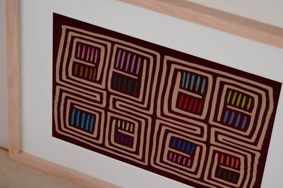 Traditional Burgundy And Cream Classic Design Mola