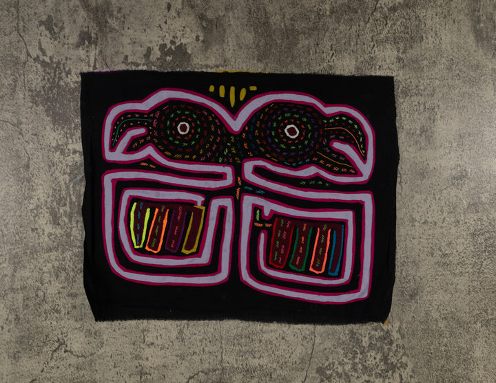 Black Red And Blue Optical Illusion Bird Mola