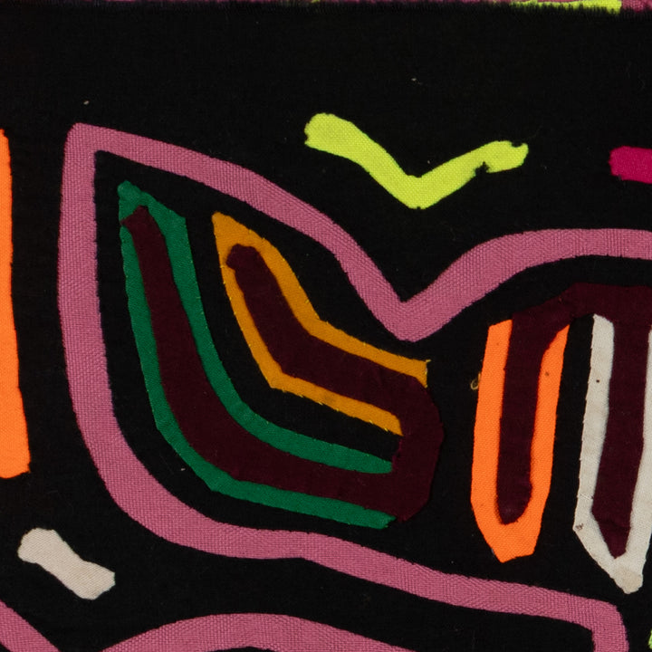 Traditional Black And Purple Big Beak Bird Mola