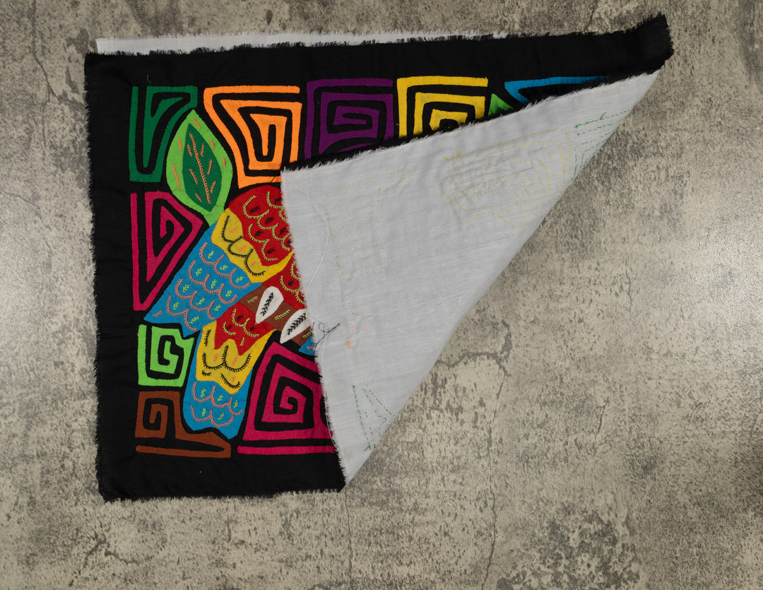 Fantasy Red Yellow And Blue Two Parrot Bird Mola