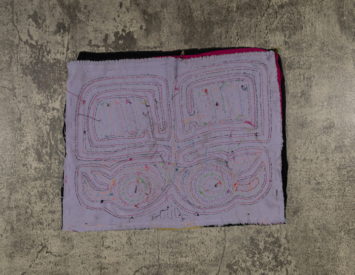 Black Red And Blue Optical Illusion Bird Mola