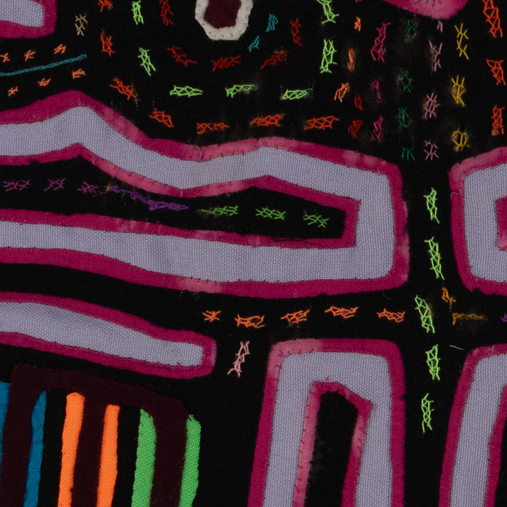 Black Red And Blue Optical Illusion Bird Mola