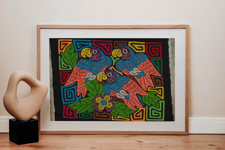 Panama Parrot Trio Mola