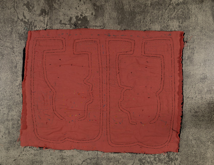 Classic Design Pink And Black Basket Head Mola