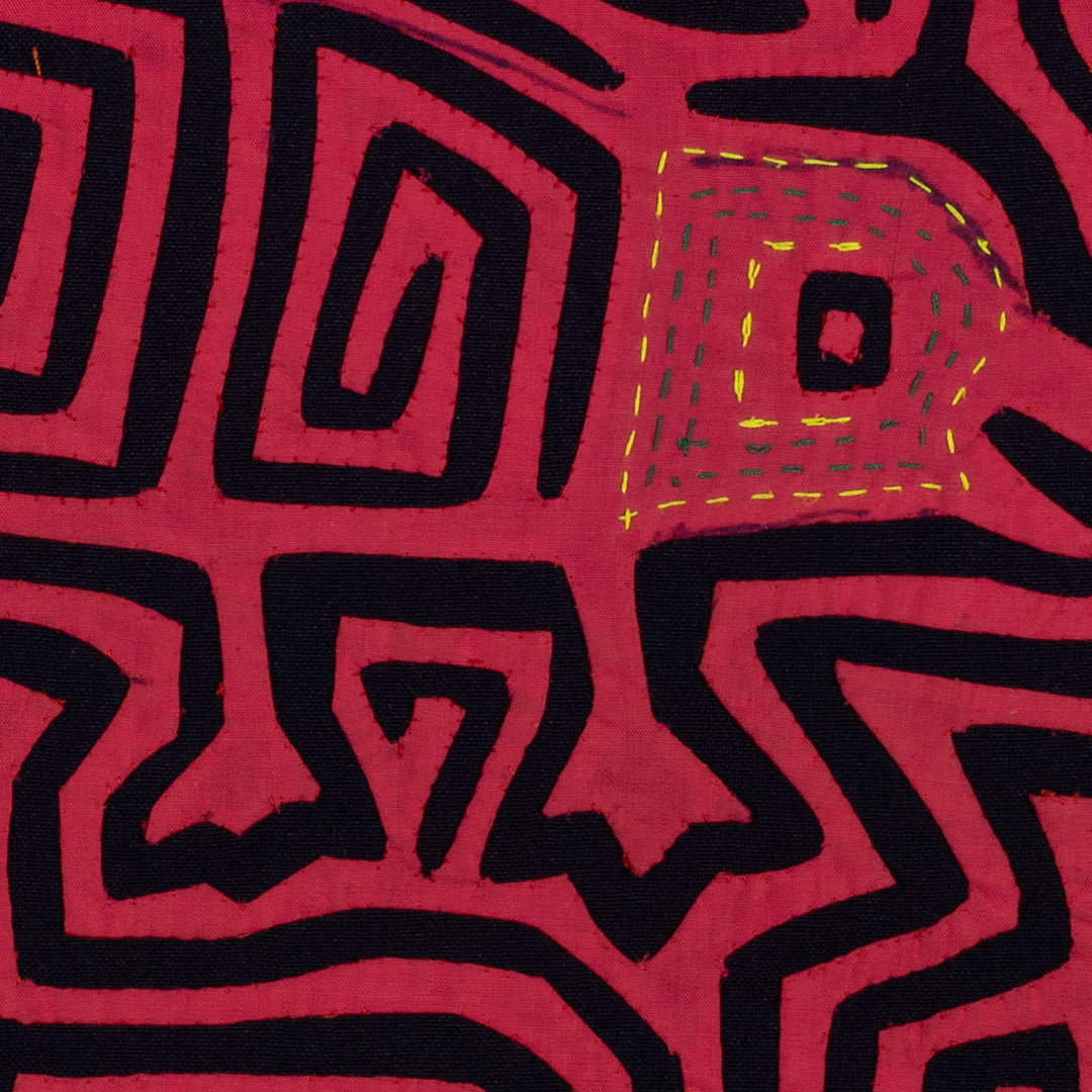 Traditional LARGE Black And Red Jungle Gecko Mola