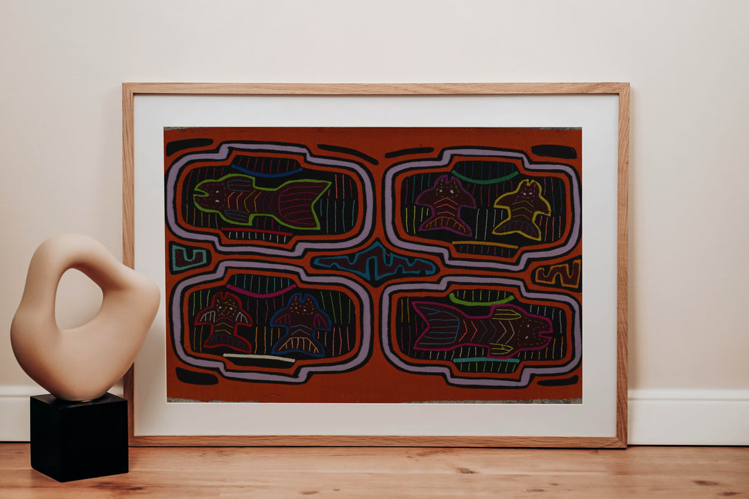 Traditional Orange And White Fish Aquarium Mola