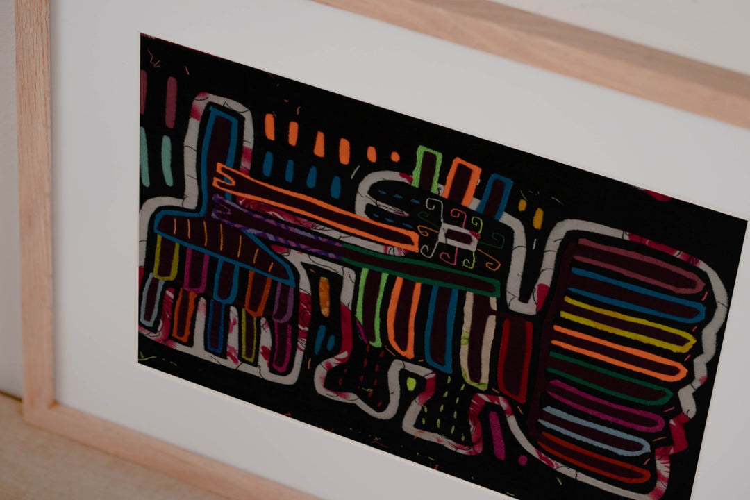 Multi-Color Jungle House Cleaner Mola