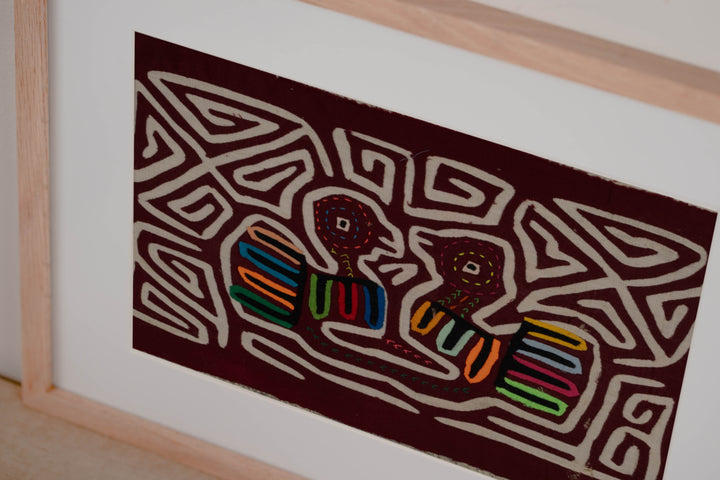 Traditional Burgundy And White Talking Chick Mola