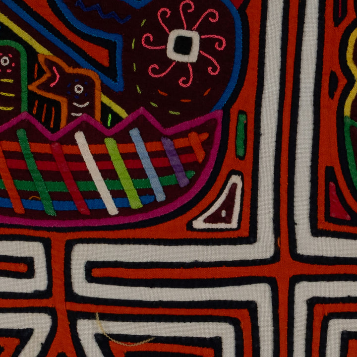 Classic Hen With Chick In Nest Mola