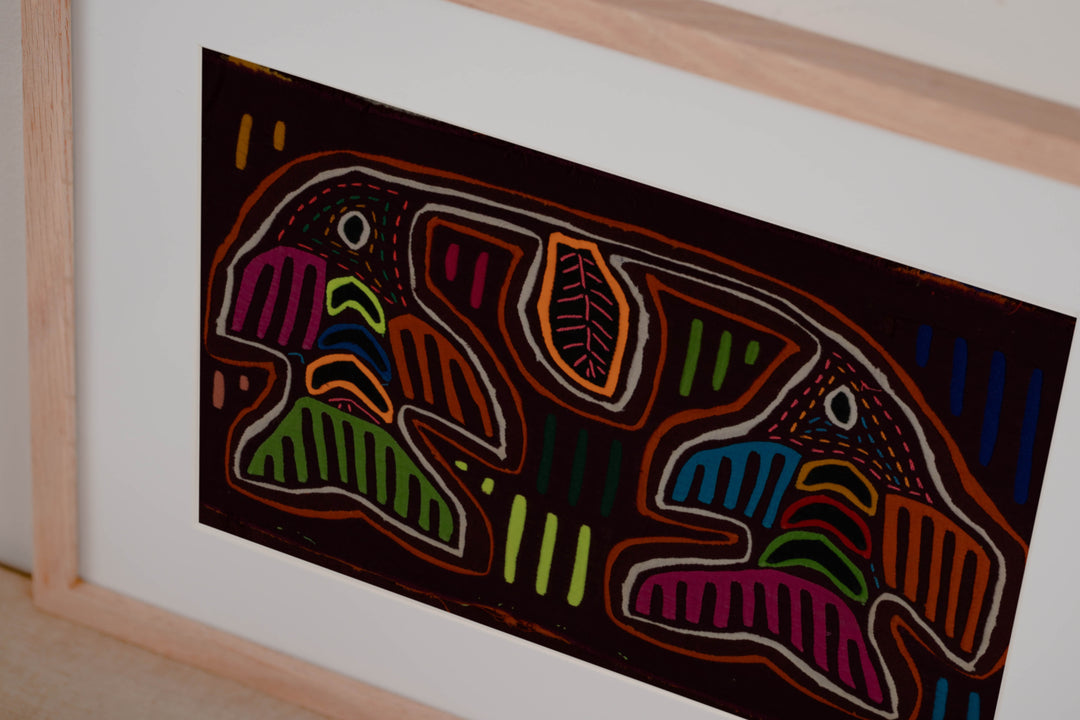 Classic Multi-Color Hummingbird Kiss Mola