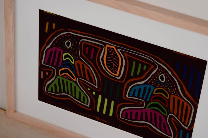 Classic Multi-Color Hummingbird Kiss Mola