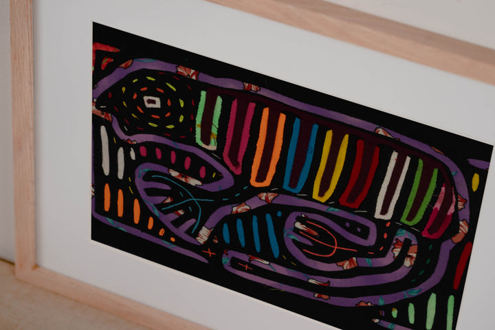 Vintage Black And Purple Gecko Mola