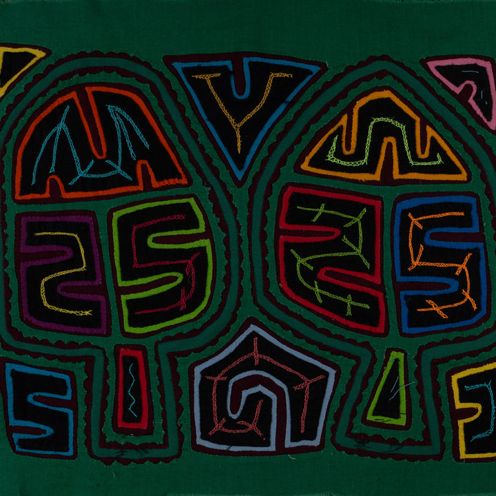 Classic Green Arrowhead Mola