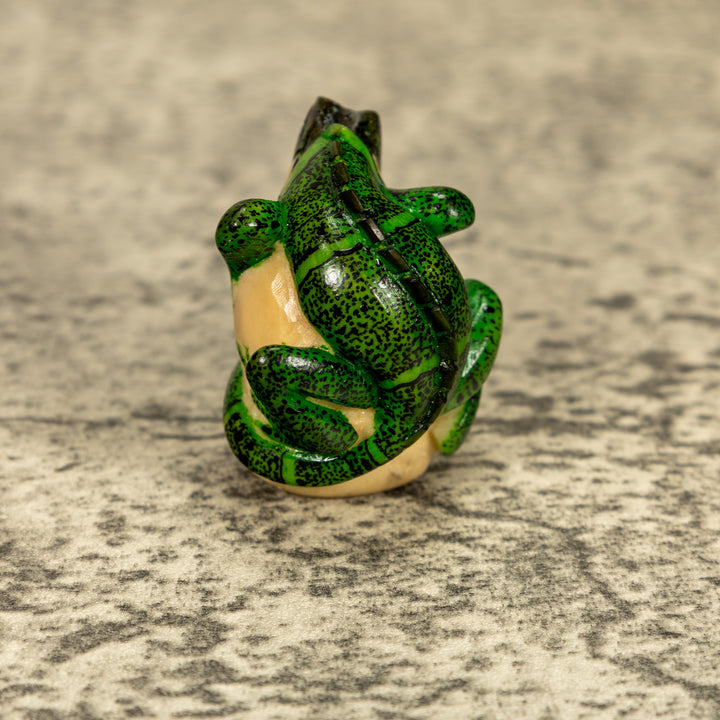 Green Iguana Lizard Tagua Nut Carving