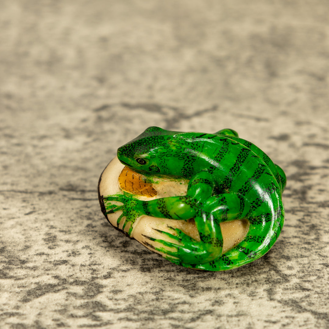 Green Iguana Lizard Tagua Nut Carving