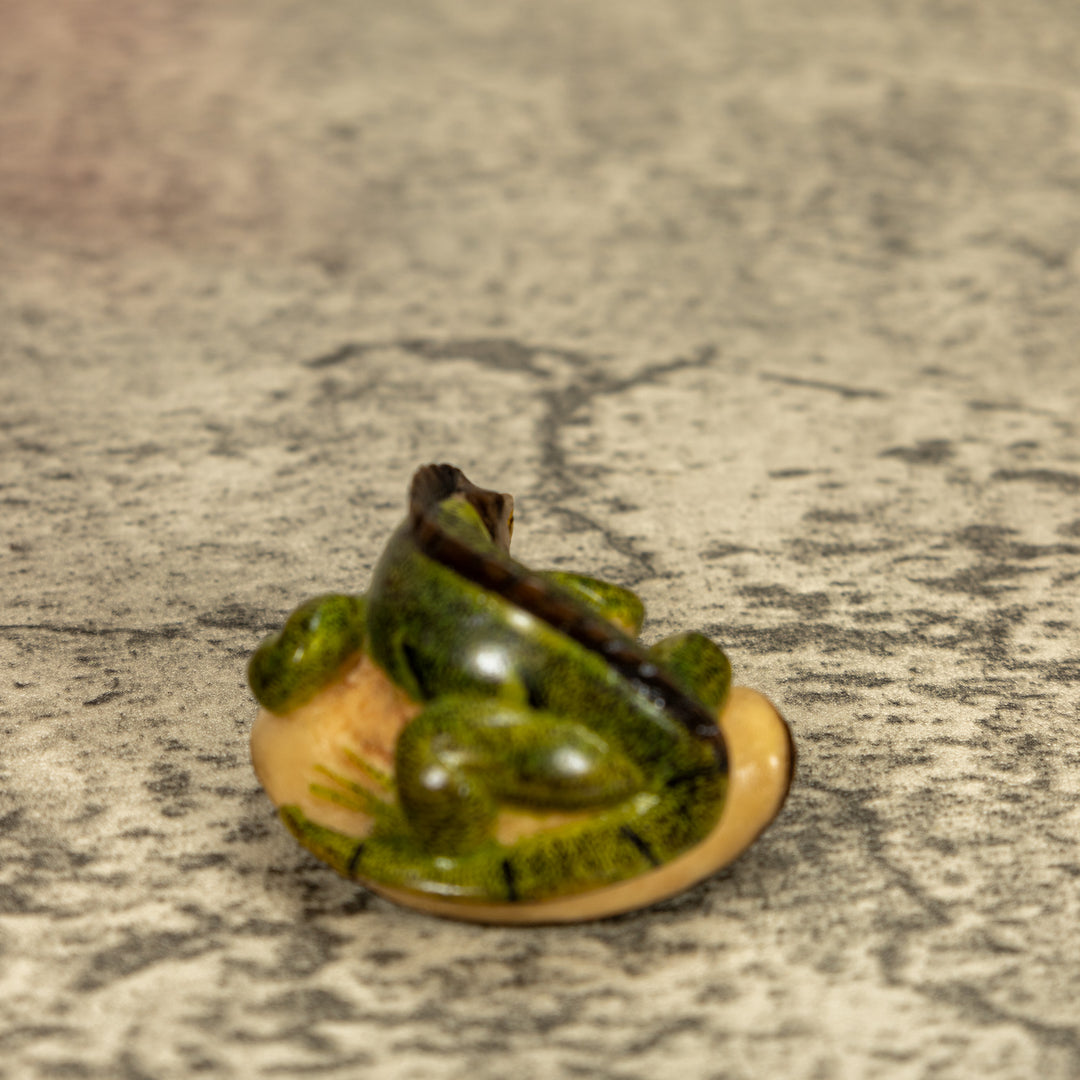 Green Iguana Lizard Tagua Nut Carving