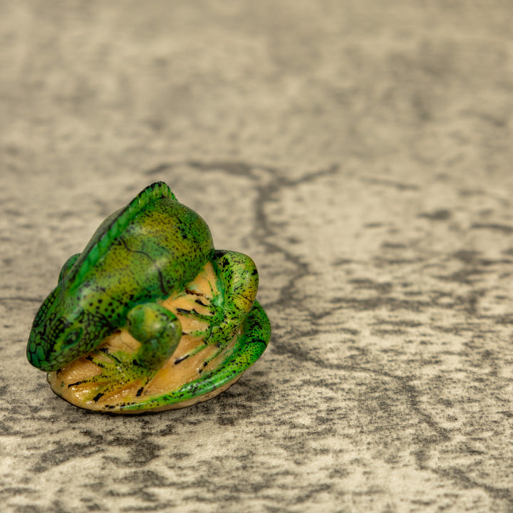 Green Iguana Lizard Tagua Nut Carving